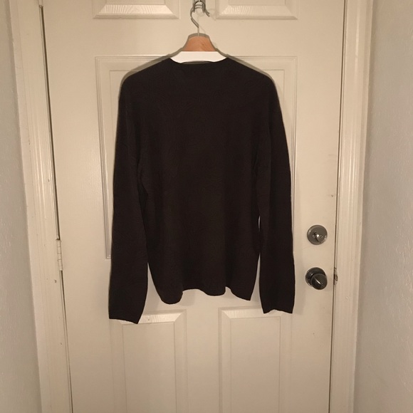 Neiman Marcus V-neck Brown Cashmere Sweater - Picture 4 of 4